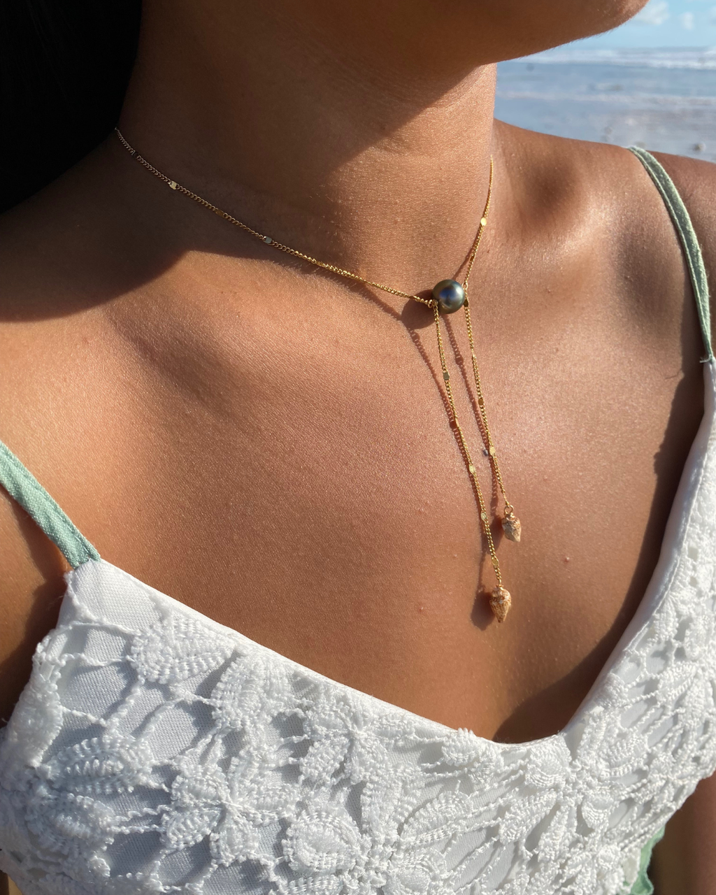 Collier Hoa